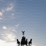 ドイツベルリンの年末年越し！飛び交う爆竹と割られる瓶！！