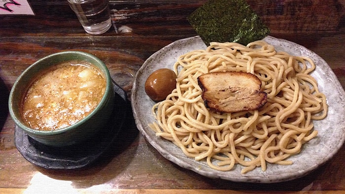 亀有『つけ麺 紫匠乃』極太自家製麺と魚介スープのラーメン