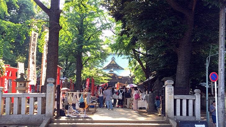 鬼子母神前の木菟（みみずく）らーめんで食す正油らーめんとつけめん