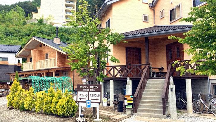 塩尻駅で蕎麦を食い白山温泉に浸かり河口湖近くのロッジに宿泊 塩尻駅で蕎麦を食い白山温泉に浸かり河口湖近くのロッジに宿泊