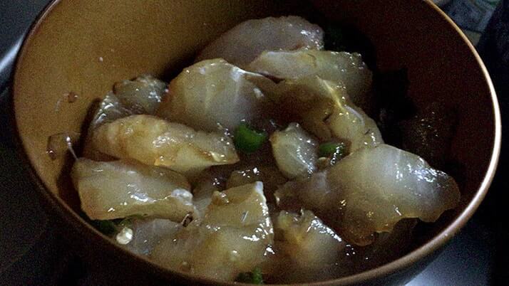 カイワリ姿造り・ブダイべっこう漬けにサバ塩焼き|神津島釣りキャンプ カイワリ姿造り・ブダイべっこう漬けにサバ塩焼き|神津島釣りキャンプ