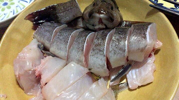 釣ったアイナメとカワハギを鍋に!寒い時期にはオススメの鍋|絶品釣りメシ 釣ったアイナメとカワハギを鍋に!寒い時期にはオススメの鍋|絶品釣りメシ