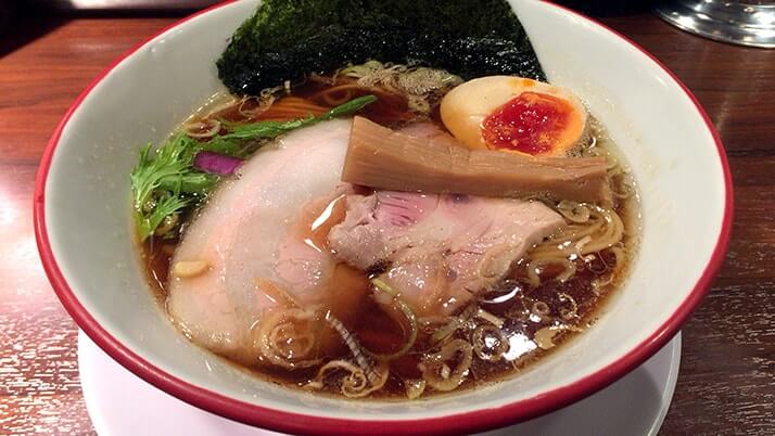 拳ラーメン｜京都でラーメン食べるなら実力派の濃（こい）と淡（あわ）！