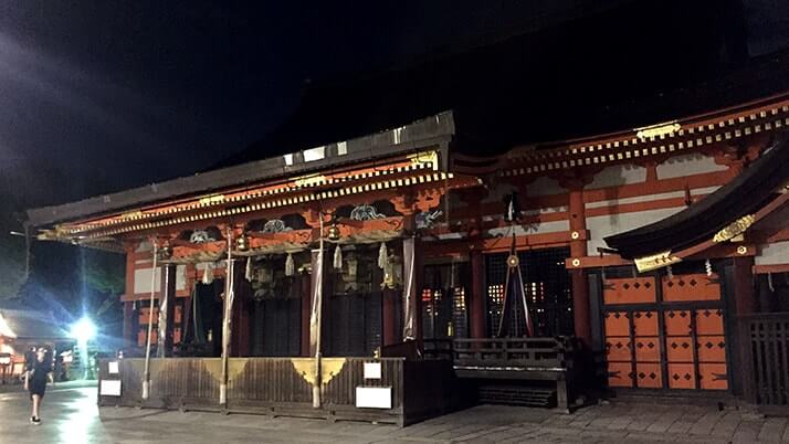 京都「八坂神社」全国に数千ある神社の総本社"祇園さん"の夜を訪ねる