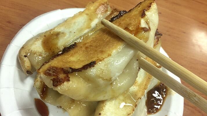 阿財鍋貼水餃專賣店|ローカルな石牌夜市の絶品餃子専門店!【台湾旅行】