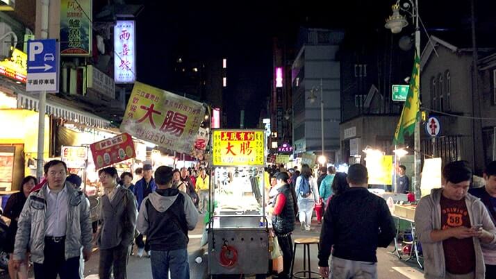 龍山寺周辺の夜市は怪しくも必見！？西昌街・艋舺・華西街夜市【台湾旅行】