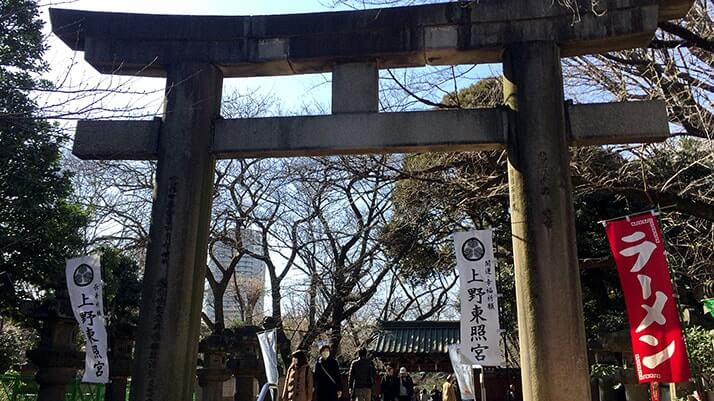 唐門に銅燈籠…上野東照宮は無料区域だけでも見所の多い神社