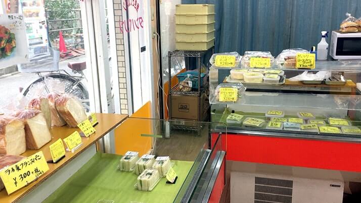 立石のパン屋「タンバリン」の惣菜パンとサンドウィッチ