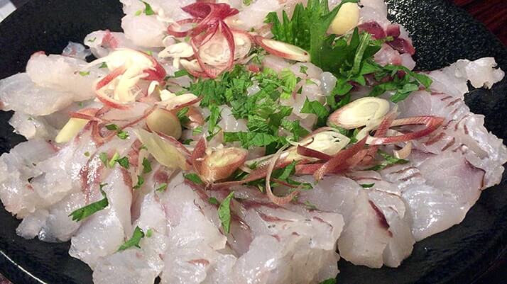 釣った特大ヒラメをさばく!刺身と寿司にして肝醤油で堪能 釣った特大ヒラメをさばく!刺身と寿司にして肝醤油で堪能