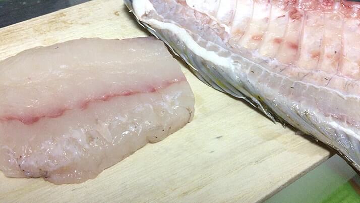 釣ったヒラメの薄造り・潮汁と小サバの天ぷら…〆はヒラメ茶漬け! 釣ったヒラメの薄造り・潮汁と小サバの天ぷら…〆はヒラメ茶漬け!