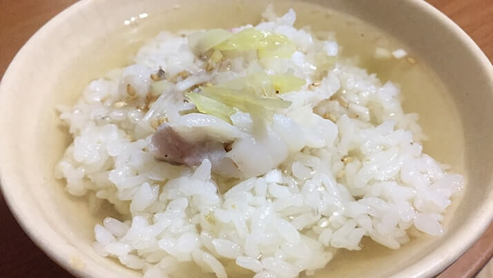 釣ったヒラメの薄造り・潮汁と小サバの天ぷら…〆はヒラメ茶漬け! 釣ったヒラメの薄造り・潮汁と小サバの天ぷら…〆はヒラメ茶漬け!