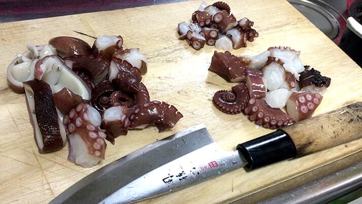 釣ったマダコをタコ飯と煮物に!千葉館山堤防で釣ったタコが旨い 釣ったマダコをタコ飯と煮物に!千葉館山堤防で釣ったタコが旨い