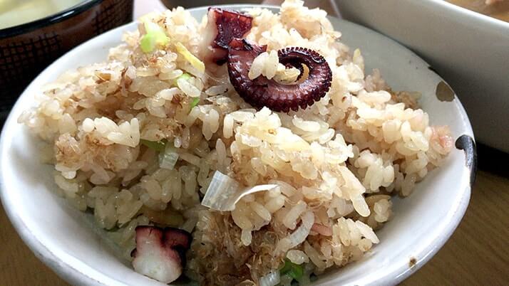 釣ったマダコをタコ飯と煮物に!千葉館山堤防で釣ったタコが旨い 釣ったマダコをタコ飯と煮物に!千葉館山堤防で釣ったタコが旨い
