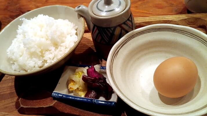 京都「ツキトカゲ本店」風情ある京町家でいただく炭火焼鳥と卵かけご飯