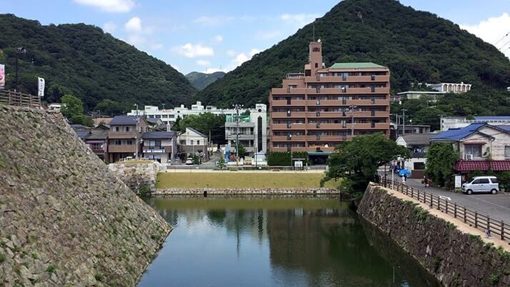 三原城跡｜駅と一体化!?浮城とも呼ばれた城跡は三原駅横にあり【広島三原旅】