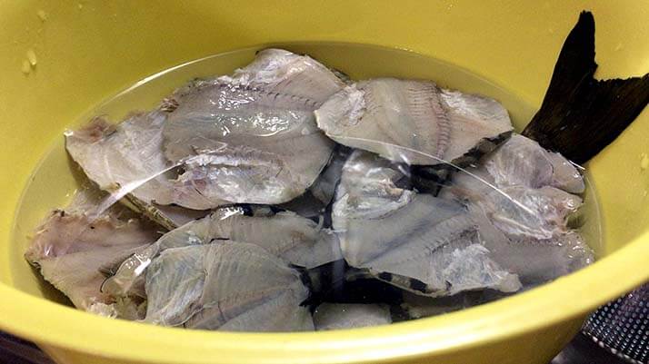 釣りでもらったアイゴと石鯛の干物!炭火で焼いて食せば旨い! 釣りでもらったアイゴと石鯛の干物!炭火で焼いて食せば旨い!