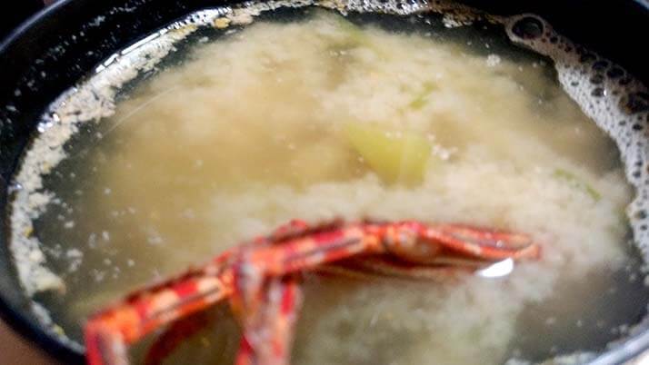 釣ったアナゴで煮穴子と白焼きのあいのせ重!ショウジンガニとカワハギの味噌汁も 釣ったアナゴで煮穴子と白焼きのあいのせ重!ショウジンガニとカワハギの味噌汁も