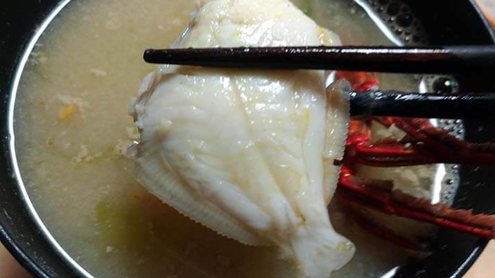 釣ったアナゴで煮穴子と白焼きのあいのせ重!ショウジンガニとカワハギの味噌汁も 釣ったアナゴで煮穴子と白焼きのあいのせ重!ショウジンガニとカワハギの味噌汁も