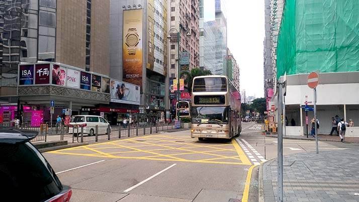 香港国際空港から重慶大厦へA21バスで移動！利用方法とバスの車窓からの様子