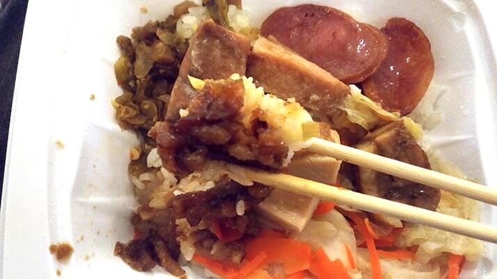 台北桃園空港に着いたらコンビニ飯で腹ごしらえ！これが結構旨いのだ