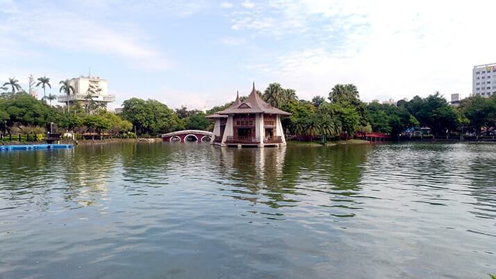 台中公園｜リスに鳥、人が集う都会のオアシスで旅の休憩！