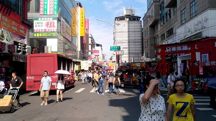 ホテル「台中走跳公寓」宿泊記｜複雑な行き方解説と注意点【Taichung Go-around Hostel】