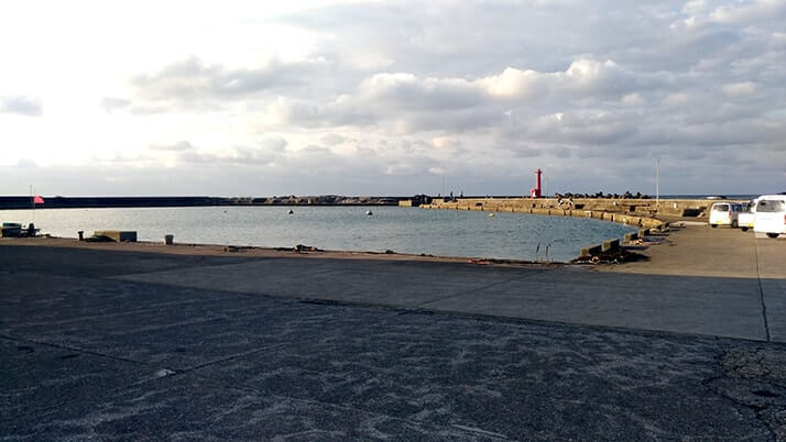 千葉外房鴨川で釣り!青年の家下の磯と江見漁港で小サバ入れ食い 千葉外房鴨川で釣り!青年の家下の磯と江見漁港で小サバ入れ食い