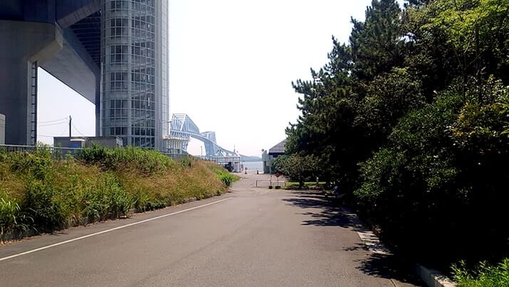 若洲海浜公園でキャンプ時々釣り!イワシはくじら騒動で逃亡?? 若洲海浜公園でキャンプ時々釣り!イワシはくじら騒動で逃亡??