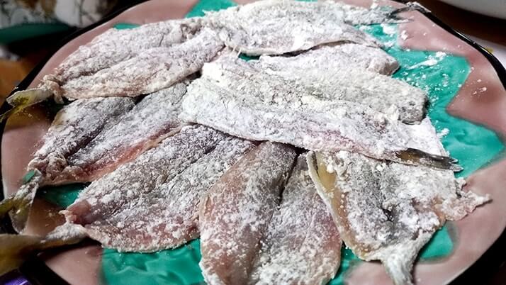 釣りたて小サバ・イワシの絶品フライ!千葉内房堤防で釣った魚を食す 釣りたて小サバ・イワシの絶品フライ!千葉内房堤防で釣った魚を食す