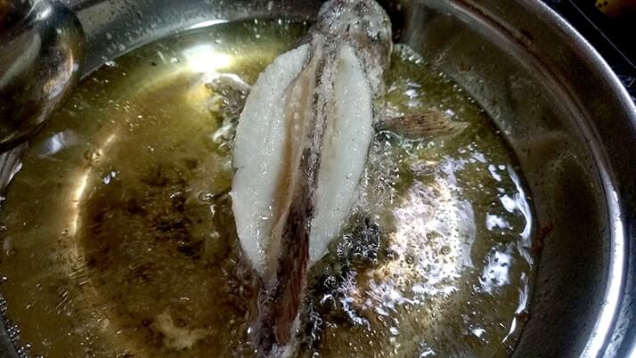 釣ったカサゴを素揚げに!骨まで食べるためのさばき方を試してみた 釣ったカサゴを素揚げに!骨まで食べるためのさばき方を試してみた