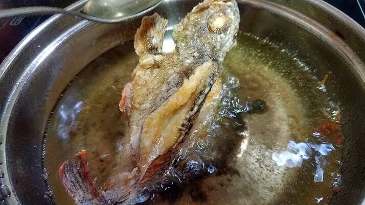 釣ったカサゴを素揚げに!骨まで食べるためのさばき方を試してみた 釣ったカサゴを素揚げに!骨まで食べるためのさばき方を試してみた