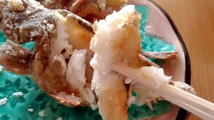 釣ったカサゴを素揚げに!骨まで食べるためのさばき方を試してみた 釣ったカサゴを素揚げに!骨まで食べるためのさばき方を試してみた