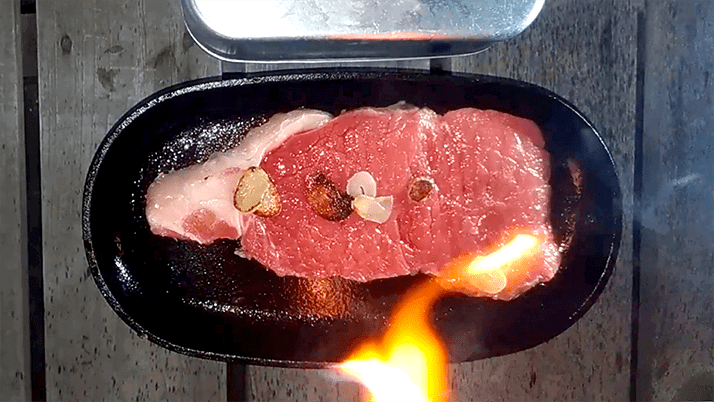 スキレットで焼くステーキ最高!外はカリッと中はジューシー…旨旨 スキレットで焼くステーキ最高!外はカリッと中はジューシー…旨旨