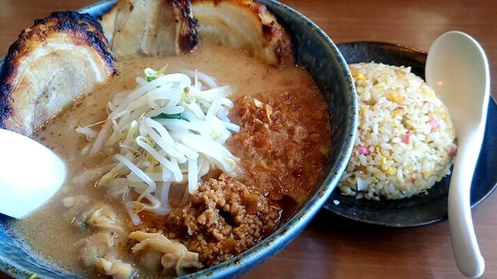 味噌ラーメン専門店麺屋馬琴の房州味噌漬け炙りチャーシュー麺が旨い！【千葉鴨川】