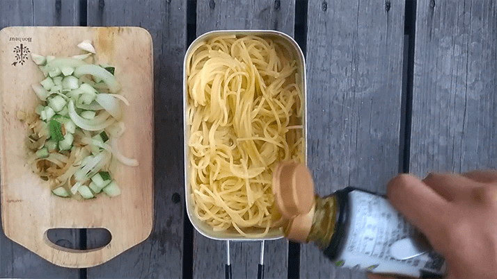 メスティンでミートボールパスタ!コンビニミートボールで簡単に メスティンでミートボールパスタ!コンビニミートボールで簡単に