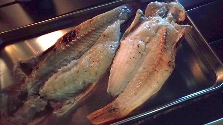 ベラも日干しにすれば旨い肴に!釣りたてベラ干物の炭火焼で一杯 ベラも日干しにすれば旨い肴に!釣りたてベラ干物の炭火焼で一杯