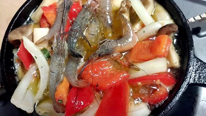 釣ったテナガエビでアヒージョとハーブソテー!【釣りメシ】 釣ったテナガエビでアヒージョとハーブソテー!【釣りメシ】