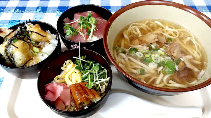 高良食堂のミニ丼そばセット｜3種丼＋沖縄そばで満腹！【沖縄県那覇市若狭】