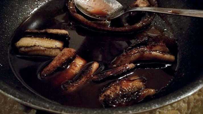 釣ったウナギを捌いて蒲焼→ひつまぶしにしたら激ウマ!【江戸川産】 釣ったウナギを捌いて蒲焼→ひつまぶしにしたら激ウマ!【江戸川産】