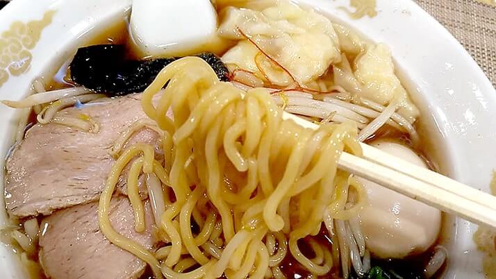 麺匠八雲本店で味噌・醤油ラーメンこだわりの一杯【堀切菖蒲園】