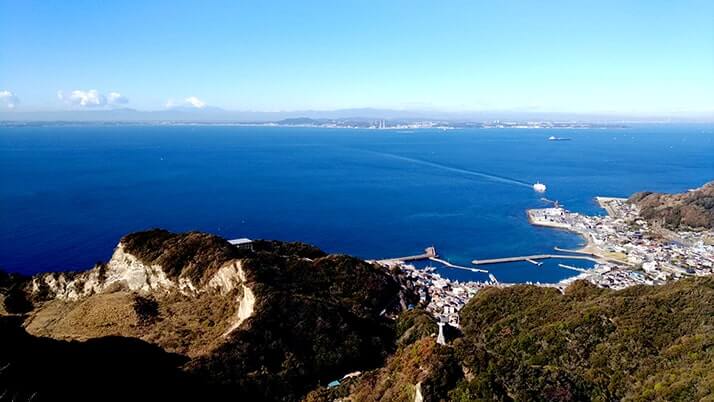 鋸山山頂絶壁から突き出る地獄のぞき！30m百尺観音も圧巻！