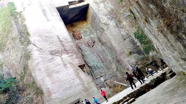 鋸山山頂絶壁から突き出る地獄のぞき！30m百尺観音も圧巻！