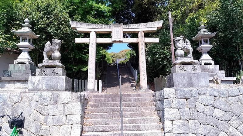 離島「佐木島」で海を見ながら駅弁！と、島唯一のパン屋さん【広島三原旅】