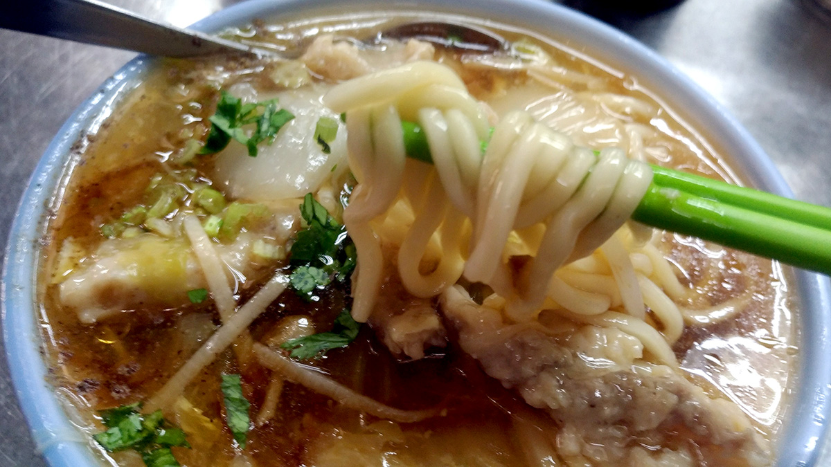 台中第二市場の承記米苔目で食べた麺料理