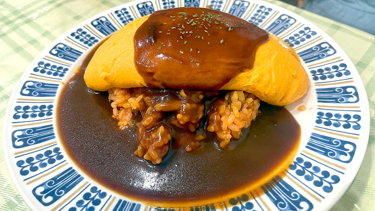 トマトクリームとデミグラスをシェアしたmarchuのトロトロオムライス