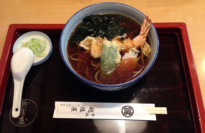 葛飾区青戸の蕎麦屋『越後屋』自家製粉手打ちそばをいただく