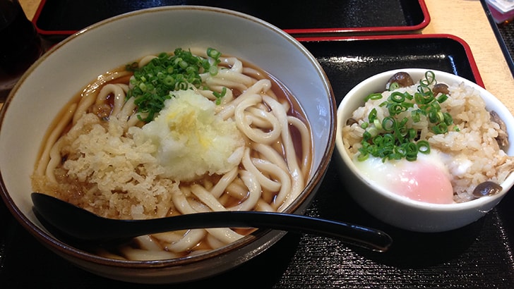 賞讃（しょうざん）の讃岐うどん　葛飾区東四つ木の絶品うどん店