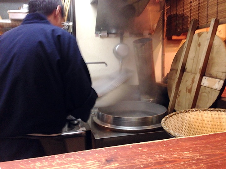 立石仲見世にある蕎麦屋『土日庵』酒を楽しんだ後の〆のそば