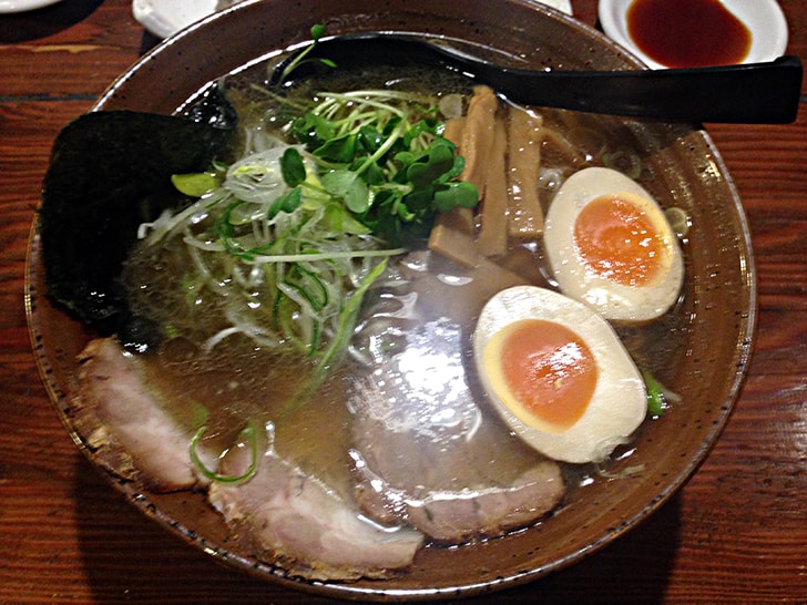 四ツ木『中華麺家　まんまる』でいただくラーメンとつけ麺