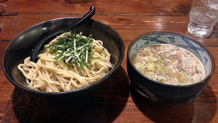 四ツ木『中華麺家　まんまる』でいただくラーメンとつけ麺